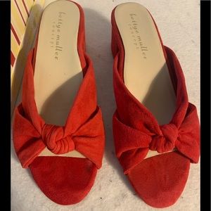 Womens Bettye Muller Concepts Red Leather Top Knotted Thong Shoe Size 7M  W/box